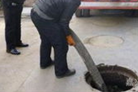 家庭水管漏水维修,九江湖口武山头发堵了马桶怎么办-分体马桶漏水
